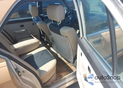 1986 BMW 528 E Automatic z USA, uszkodzony, nr VIN WBADK8308G9660196